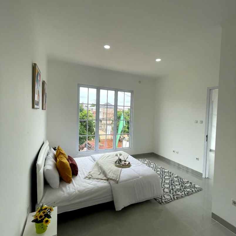 dijual rumah jl raya krukut gandul