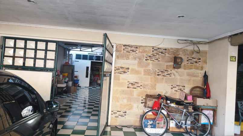 dijual rumah jl residen sudirman