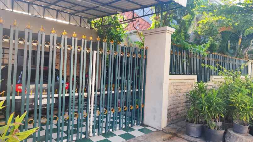 dijual rumah jl residen sudirman