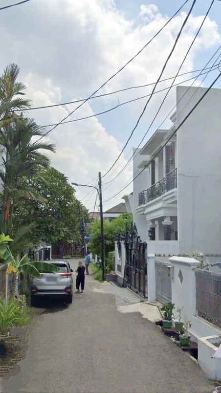 dijual rumah jl selat kav al duren