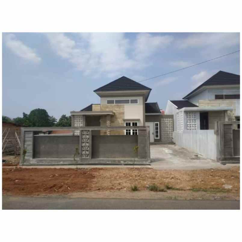 dijual rumah jl semarak 3 bentiring