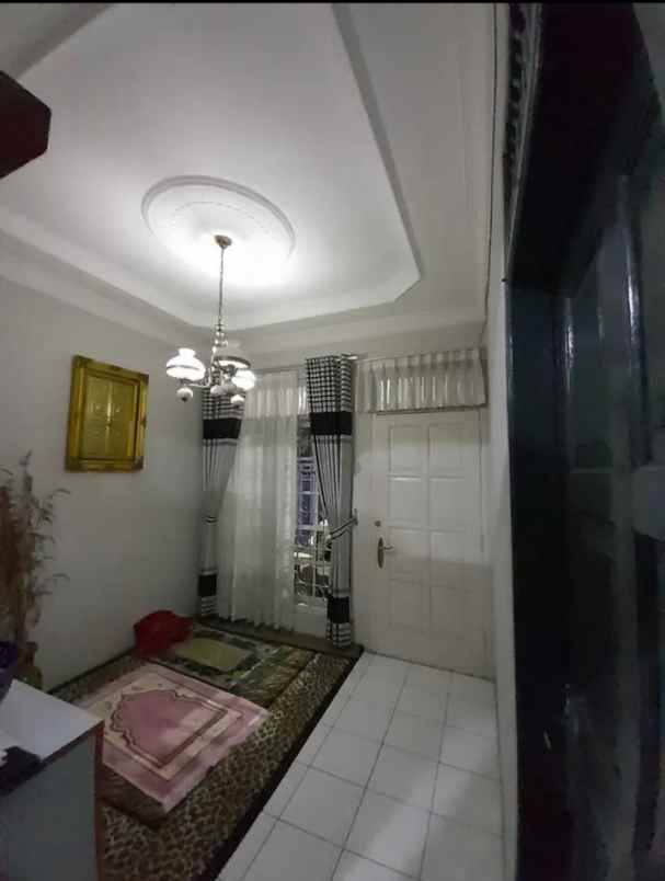 dijual rumah jl setrawangi antapani bandung