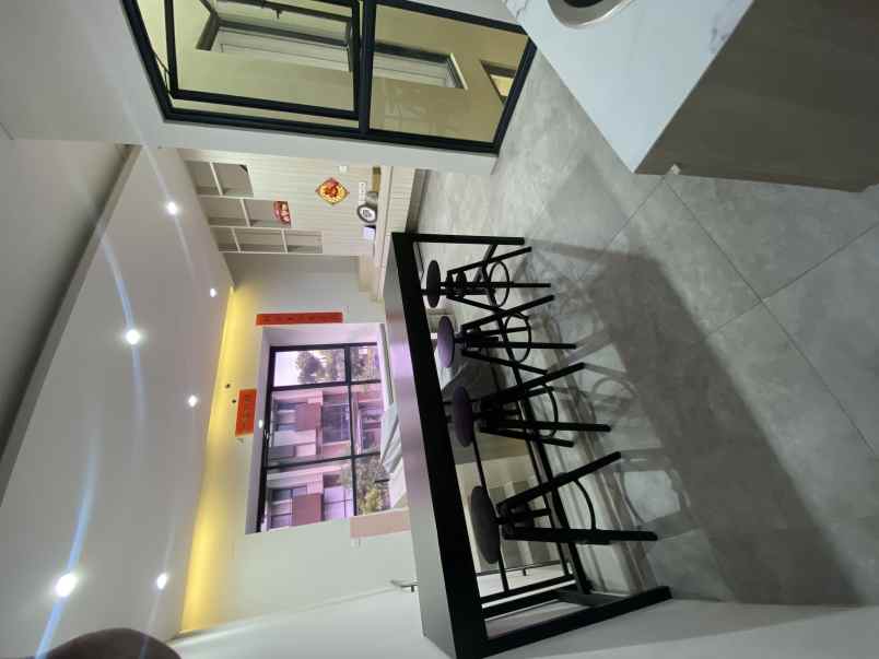 dijual rumah jl tabebuya bsd