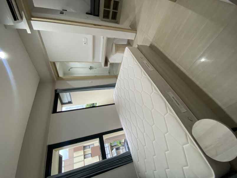 dijual rumah jl tabebuya bsd