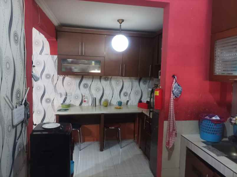 dijual rumah jl taman cikunir jaka