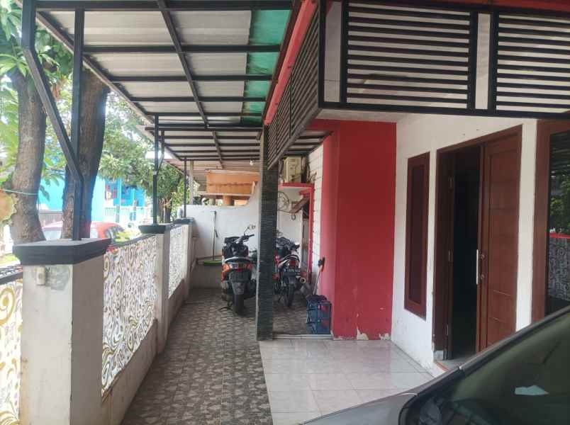 dijual rumah jl taman cikunir jaka