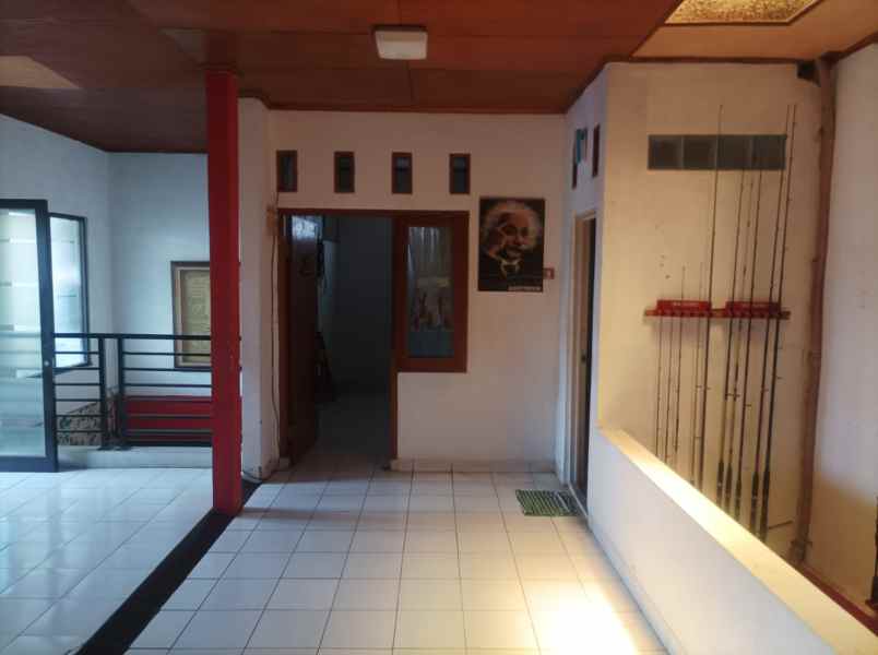 dijual rumah jl taman cikunir jaka