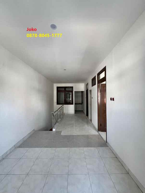 dijual rumah jl taman palm lestari