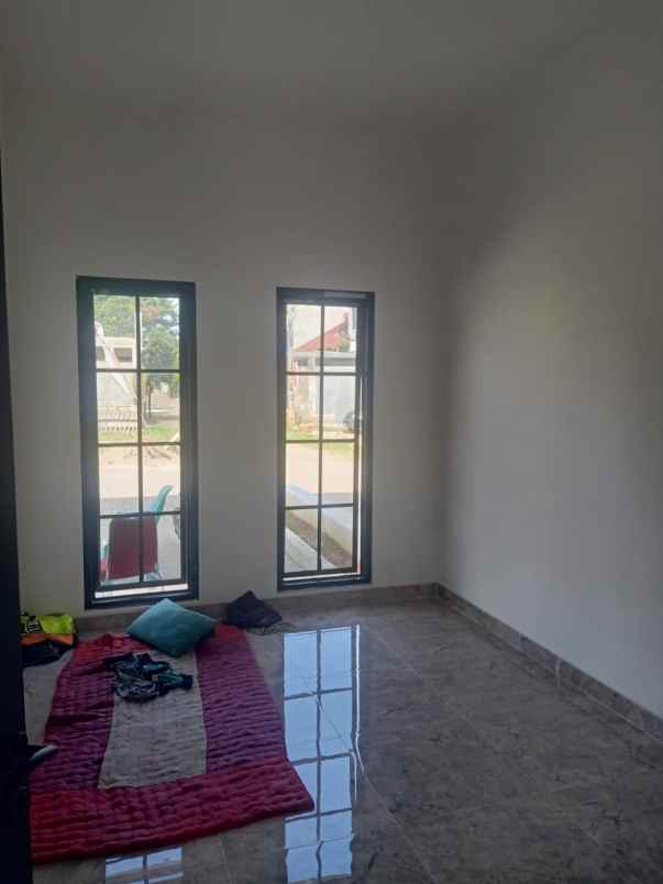 dijual rumah jl wadas jati cempaka