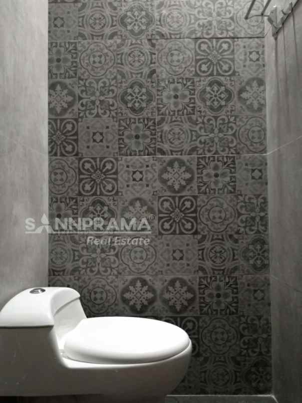 dijual rumah jln raya pitara depok