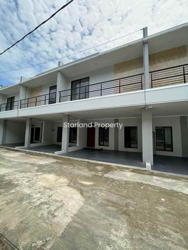 dijual rumah jln raya puskesmas