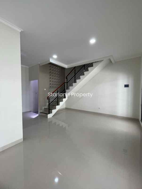 dijual rumah jln raya puskesmas