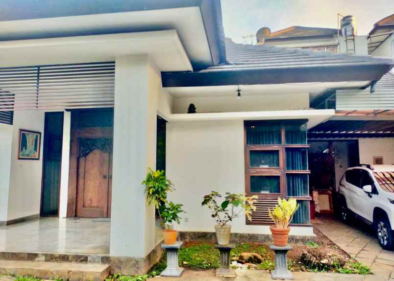 dijual rumah kampung sawah baru ciputat