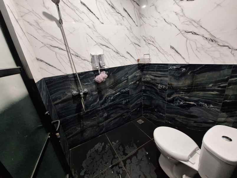 dijual rumah karya bakti tanah baru