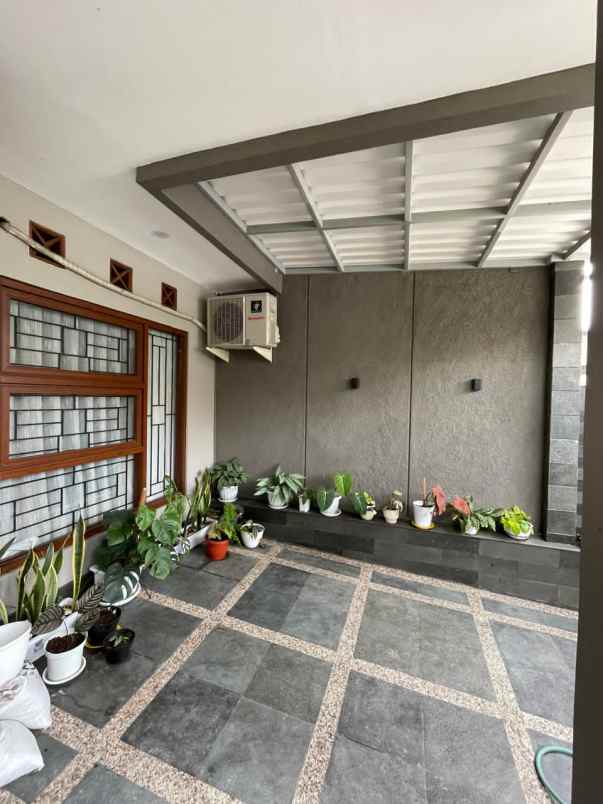 dijual rumah kec cimahi utara