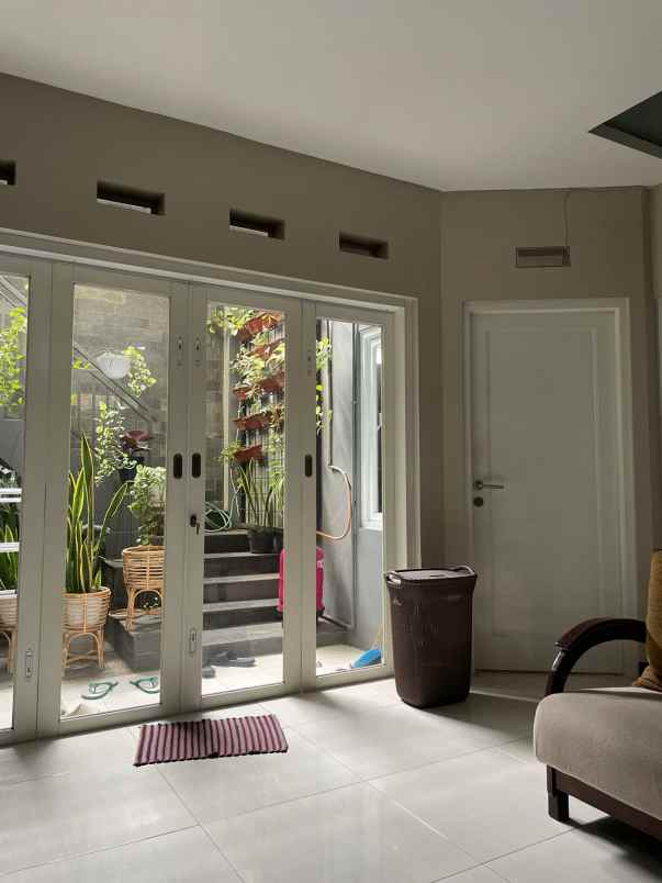 dijual rumah kec cimahi utara