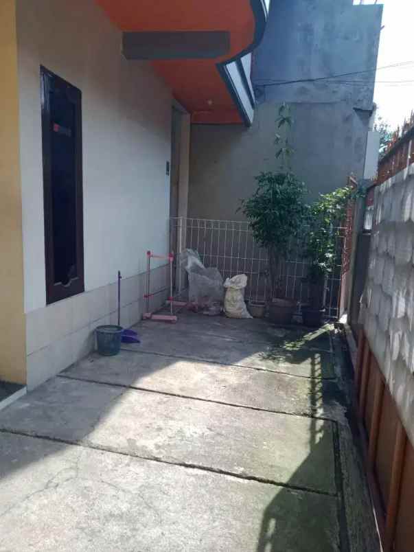 dijual rumah kel sukamaju kec