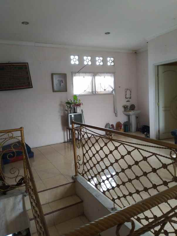 dijual rumah kelapa dua kelapa dua