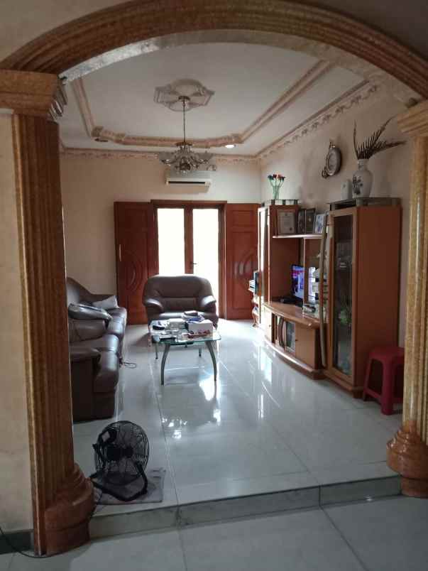 dijual rumah kelapa gading