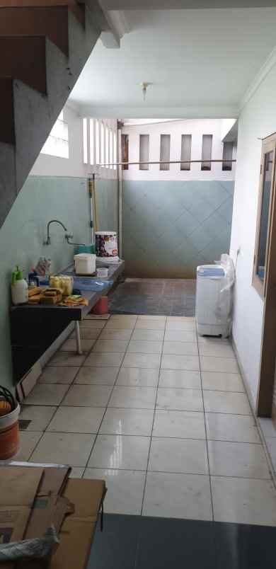 dijual rumah kemang pratama regency