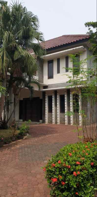 dijual rumah kemang pratama regency