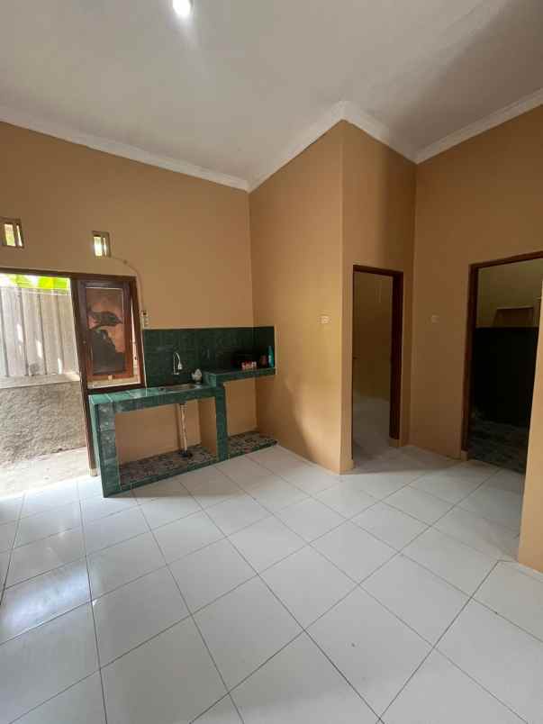 dijual rumah kepanewon pleret