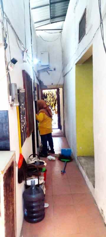 dijual rumah ketintang baru