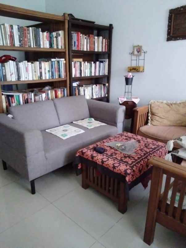 dijual rumah kolonel masturi
