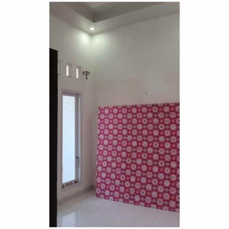 dijual rumah komplek cempaka permai jl