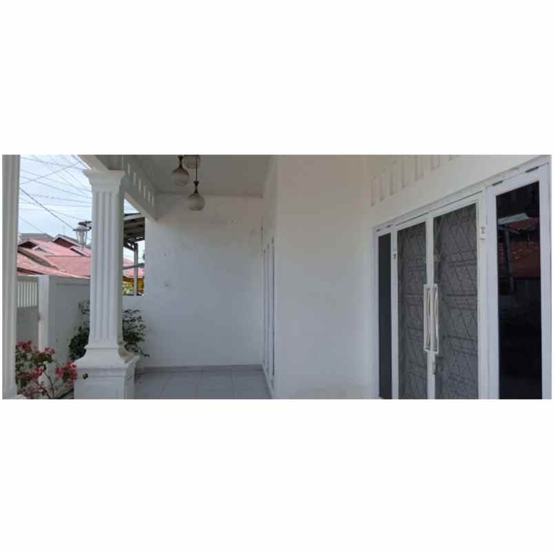 dijual rumah komplek cempaka permai jl