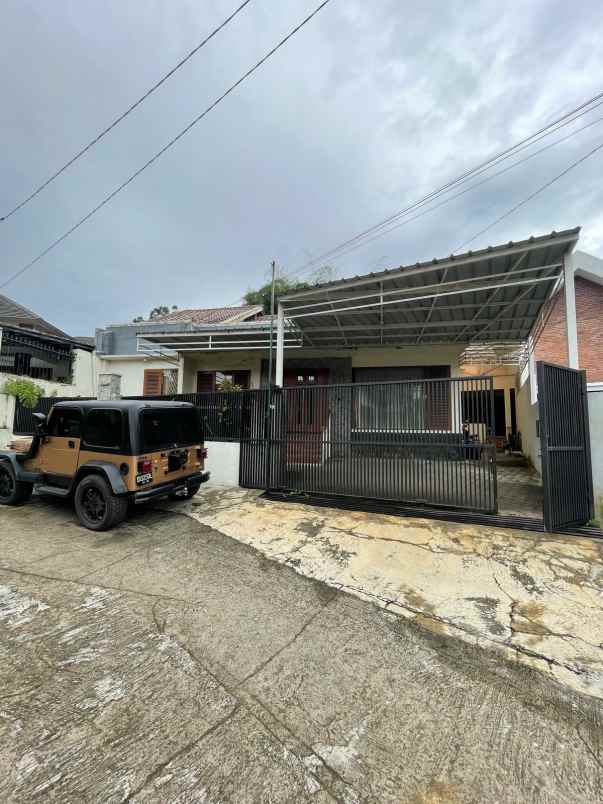 dijual rumah komplek cipta graha gunung