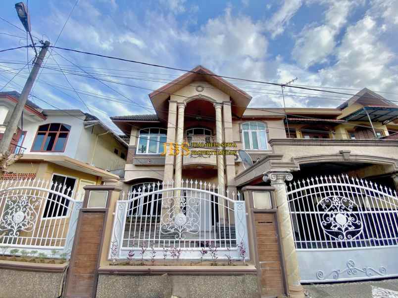 dijual rumah komplek citra wisata jalan