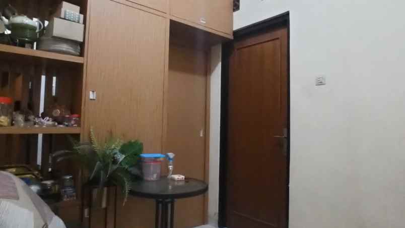 dijual rumah komplek graha pelangi elok