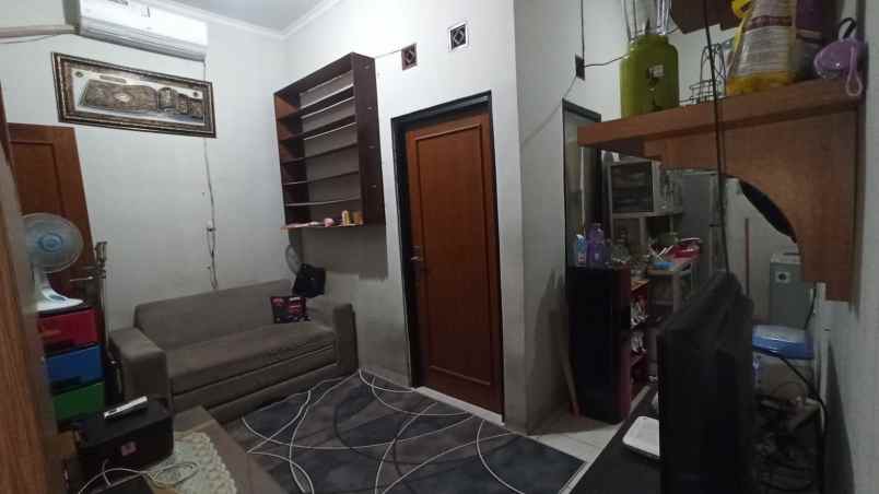 dijual rumah komplek graha pelangi elok