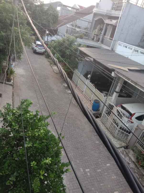 dijual rumah komplek harapan baru