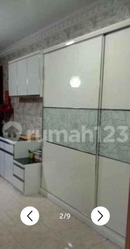 dijual rumah komplek perumahan cluster