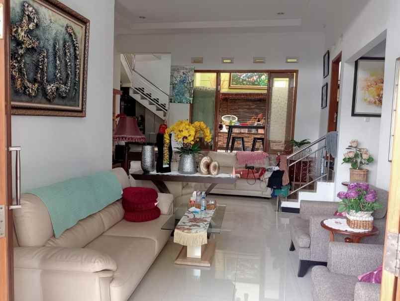 dijual rumah komplek stie ypkp pasir