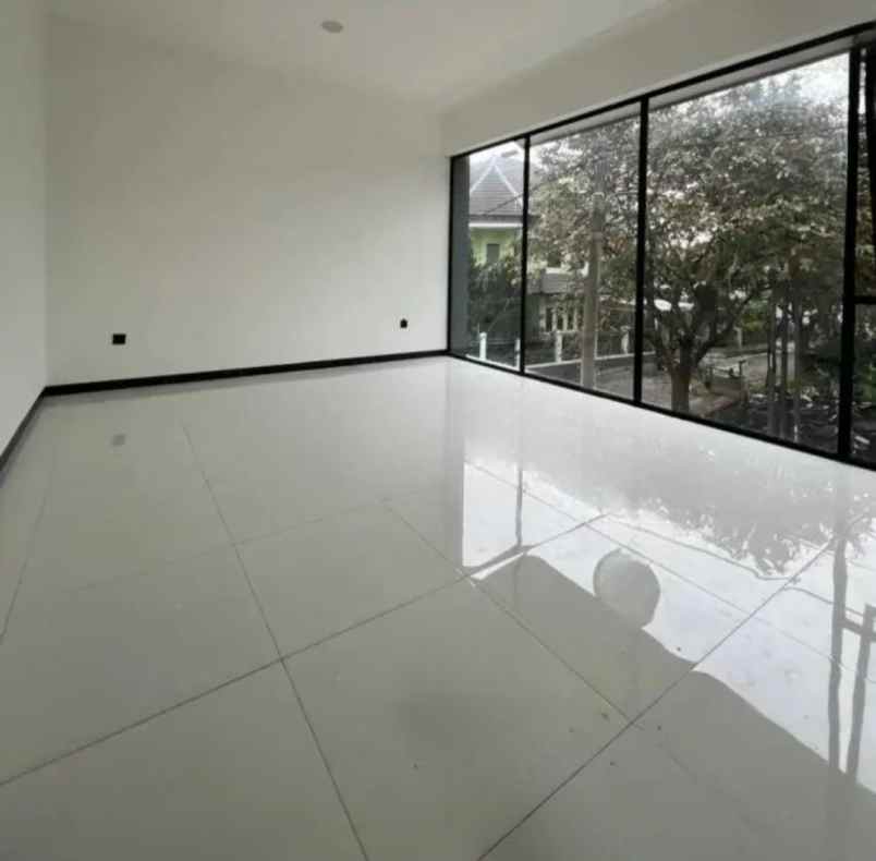 dijual rumah kopo permai