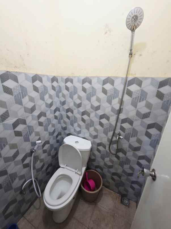 dijual rumah kost daerah suhat dekat kampus ub