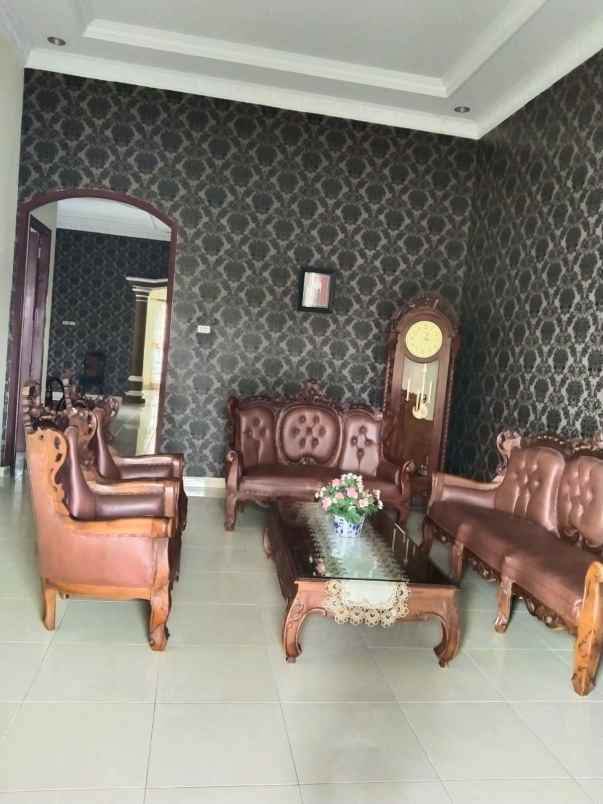 dijual rumah kota sepang labuhan ratu