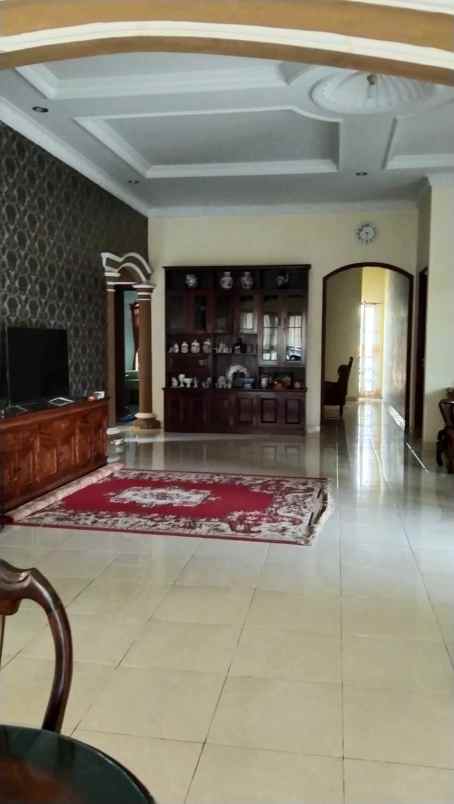 dijual rumah kota sepang labuhan ratu