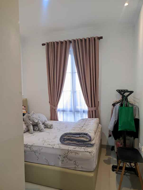 dijual rumah lake veiw cimanggis