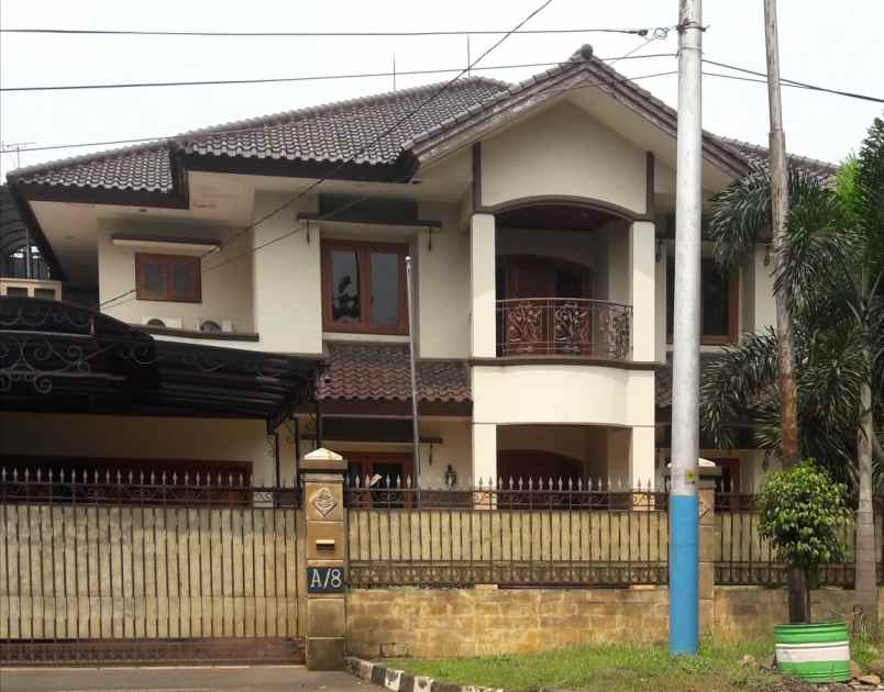 dijual rumah lapangan tembak