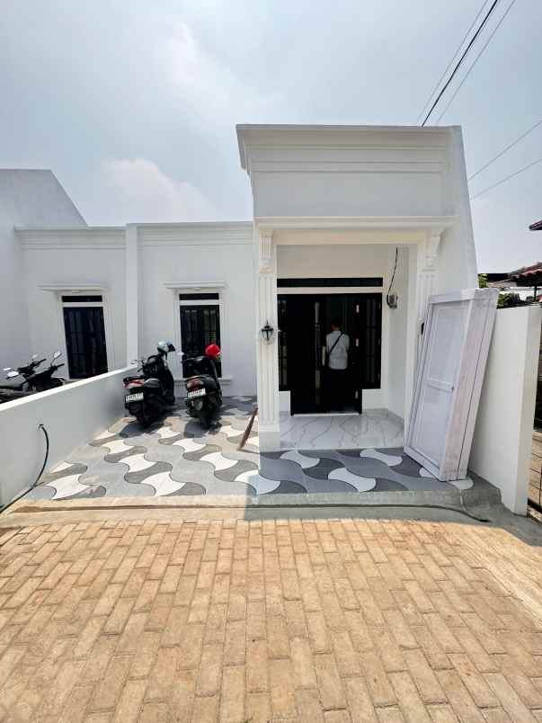 dijual rumah lenteng agung