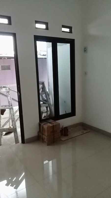 dijual rumah lenteng agung