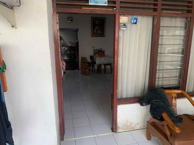 dijual rumah lokasi kebayoran lama jl praja