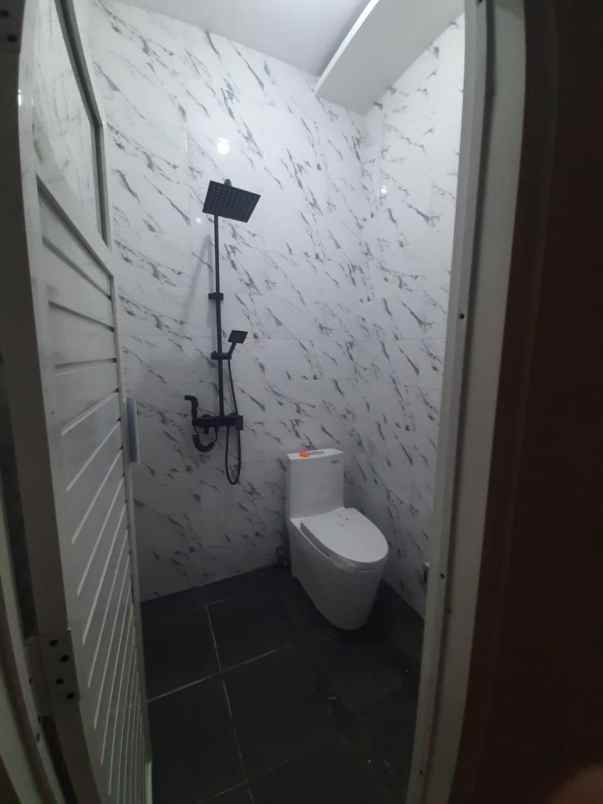 dijual rumah lokasi pandanwangi sulfat kota malang