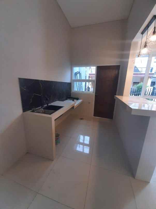 dijual rumah lokasi pandanwangi sulfat kota malang