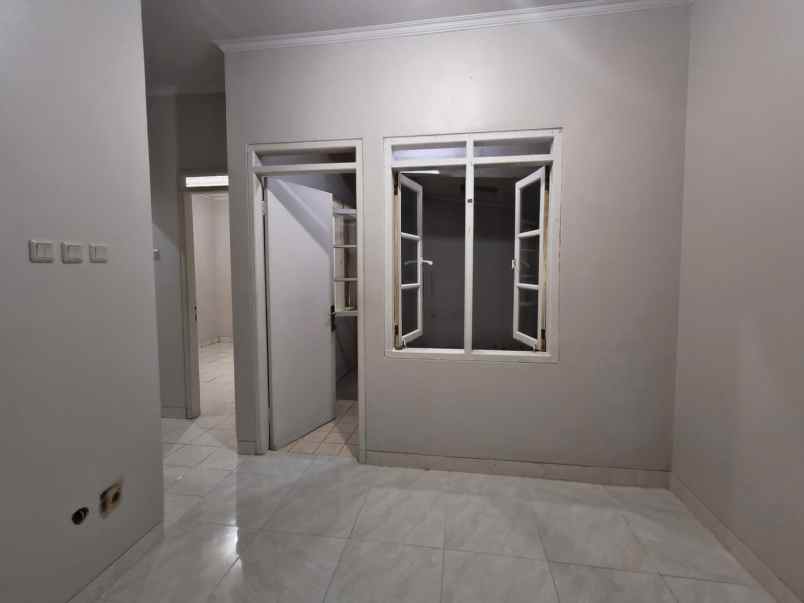 dijual rumah lunas siap huni