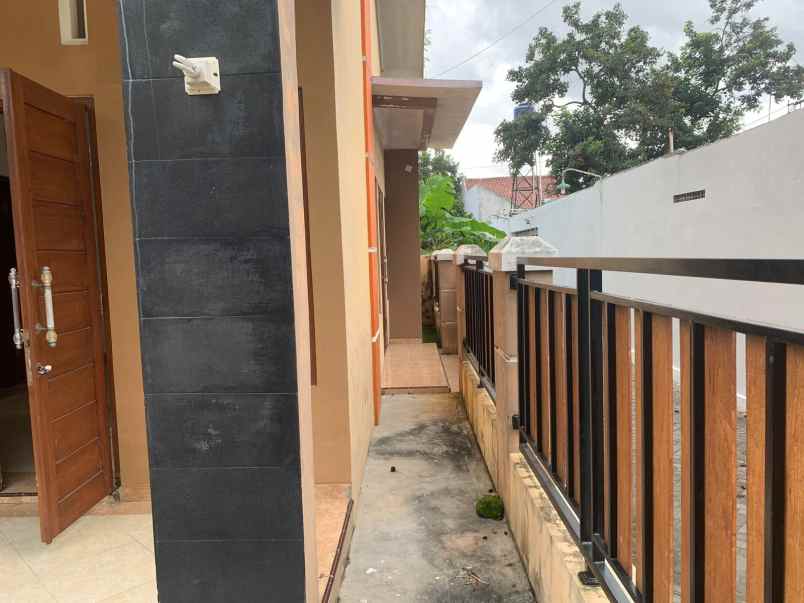 dijual rumah malangrejo wedomartani kec